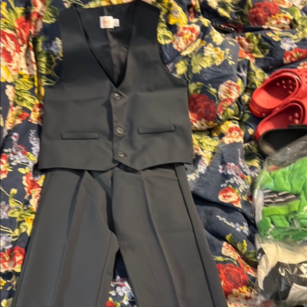 Wonder Nation Black Matching Vest Set